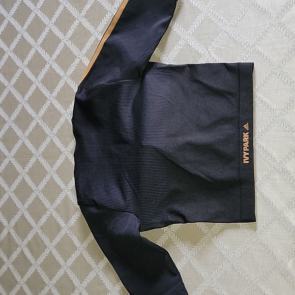 Adidas X Ivy Park Circular Knit Crop Top - Picture 6 of 8